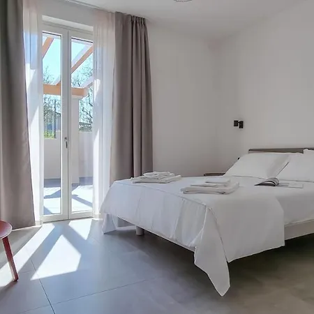 Apartment Boni *